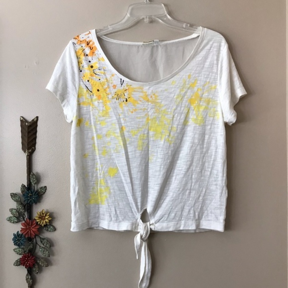 Jr's Mudd Sheer Cream Tie Front Tee Sz Small, EUC